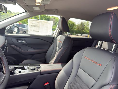 New 2026 Nissan Rogue SV AWD/4WD image 26