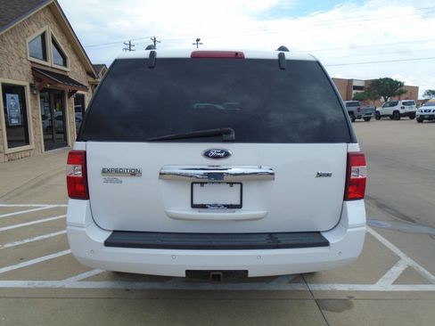 Used 2013 Ford Expedition XLT RWD image 6