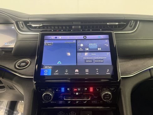 Used 2021 Jeep Grand Cherokee L Overland w/ Luxury Tech Group IV image 22