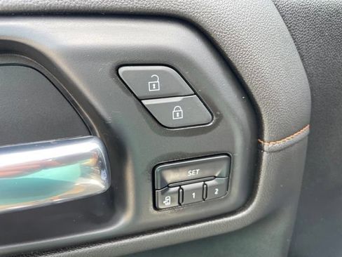 Used 2022 GMC Sierra 2500 AT4 AWD/4WD image 11