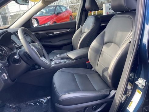 Used 2023 INFINITI QX50 Luxe AWD/4WD image 10