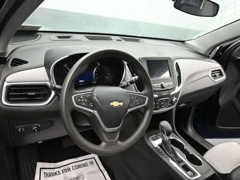 Used 2022 Chevrolet Equinox LS w/ LS Convenience Package AWD/4WD image 14