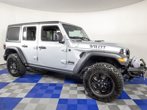 Used 2024 Jeep Wrangler Unlimited Sport AWD/4WD image 3