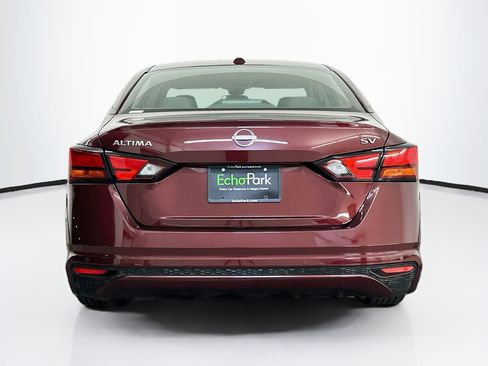 Used 2024 Nissan Altima 2.5 SV FWD image 7