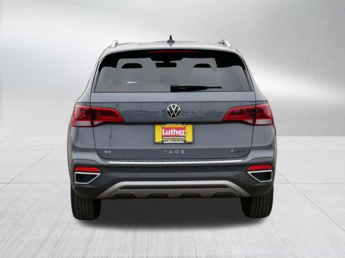Used 2024 Volkswagen Taos SE image 6