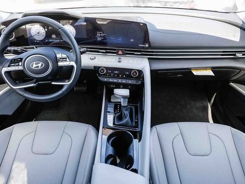New 2026 Hyundai Elantra Limited FWD image 12