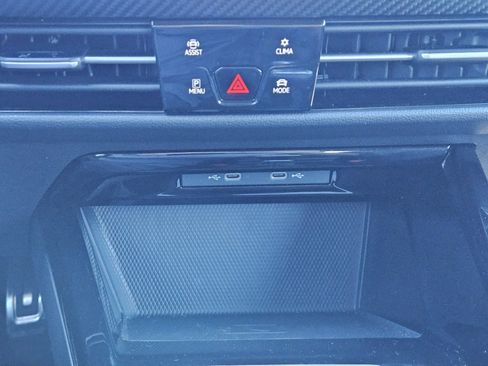 Used 2023 Volkswagen Golf 20th Anniversary Edition image 19