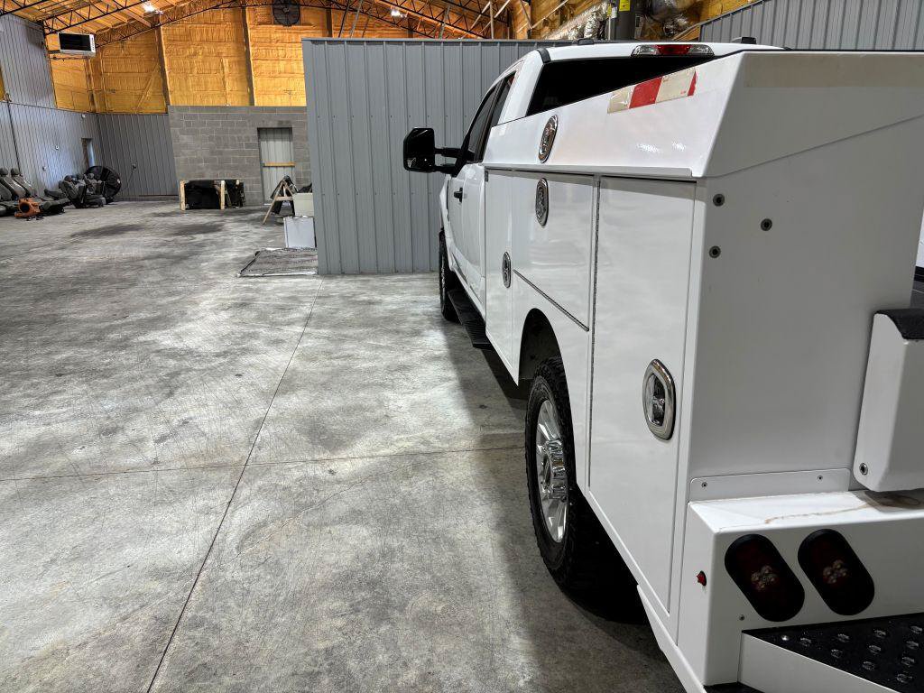 Used 2021 Ford F250 XL w/ STX Appearance Package AWD/4WD image 9