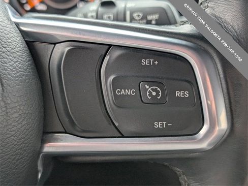 Used 2021 Jeep Wrangler Unlimited Sahara image 24