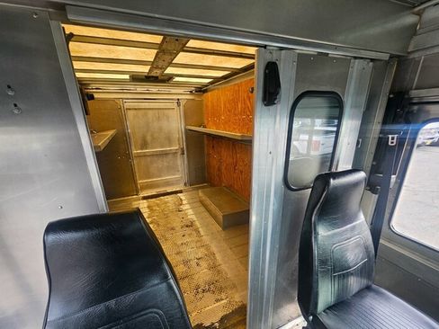 Used 2014 Ford E-350 and Econoline 350 Super Duty w/ A/C Prep Package image 11