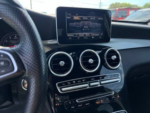 Used 2017 Mercedes-Benz GLC 300 4MATIC w/ Premium 1 Package image 35