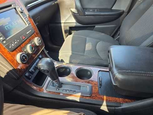 Used 2014 Chevrolet Traverse LT w/ All-Star Edition FWD image 28