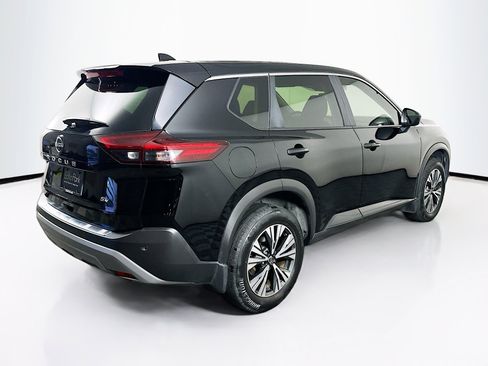 Used 2023 Nissan Rogue SV FWD image 9