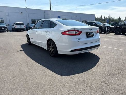 Used 2013 Ford Fusion SE FWD image 8