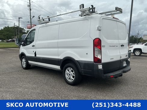 Used 2016 Ford Transit 250 130 Low Roof RWD image 32