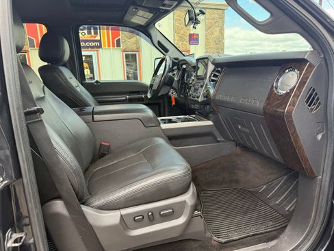 Used 2014 Ford F350 Platinum w/ FX4 Off-Road Package AWD/4WD image 17