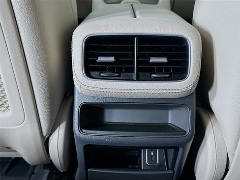 Certified 2020 Mercedes-Benz GLE 350 4MATIC image 34