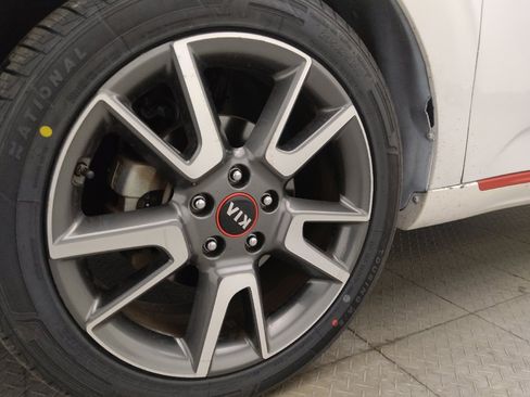 Used 2021 Kia Soul GT-Line image 31