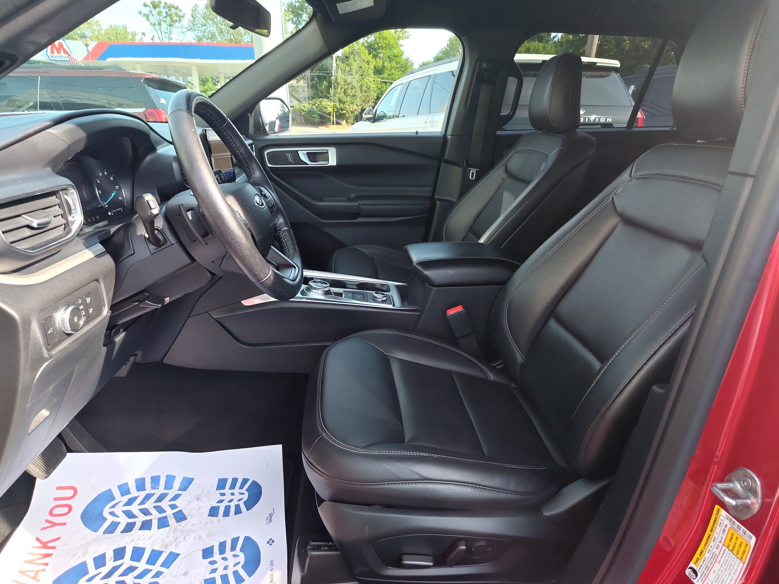 Used 2020 Ford Explorer XLT w/ Equipment Group 202A AWD/4WD image 24