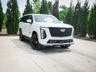 Used 2026 Cadillac Escalade V w/ LPO, ONYX Package video 2