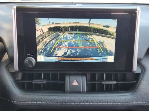 Certified 2025 Toyota RAV4 XLE AWD/4WD image 14