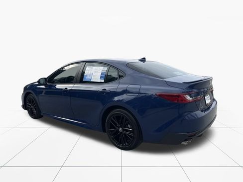 Used 2026 Toyota Camry SE image 6