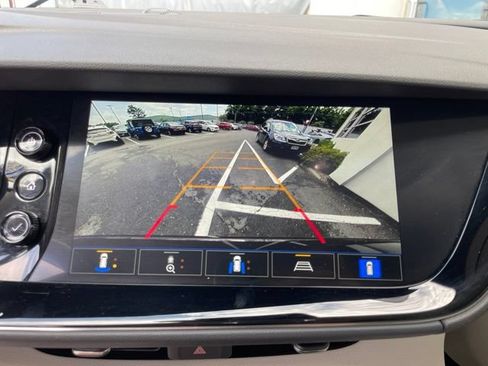 Used 2022 Buick Envision Avenir w/ Safety Package AWD/4WD image 18
