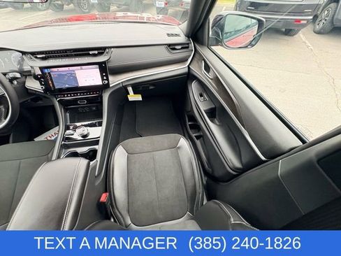 New 2026 Jeep Grand Cherokee Altitude image 13