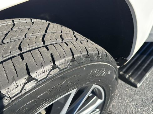 Used 2021 Cadillac Escalade Sport w/ Driver Assist Tech Package image 39