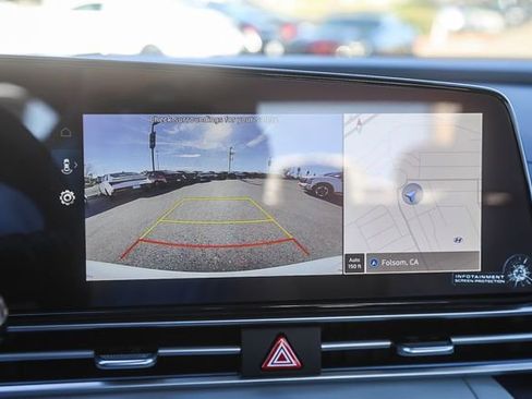 New 2026 Hyundai Elantra Limited image 28