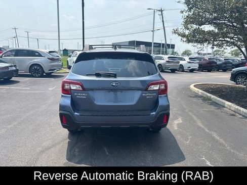 Used 2018 Subaru Outback 3.6R Limited AWD/4WD image 8