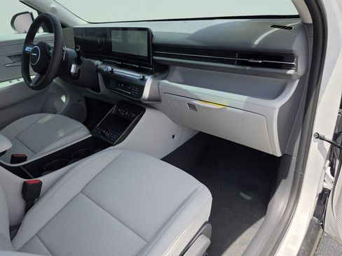 New 2026 Hyundai Kona Limited FWD image 15