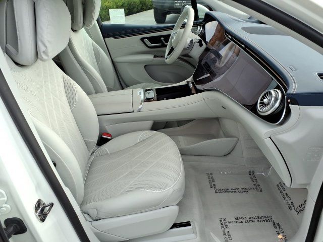 Used 2023 Mercedes-Benz EQS 580 4MATIC SUV image 15
