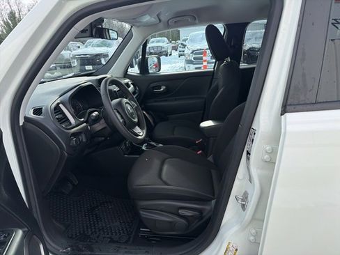 Used 2023 Jeep Renegade Latitude image 14
