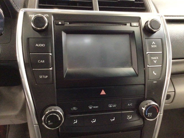 Used 2017 Toyota Camry LE FWD image 18