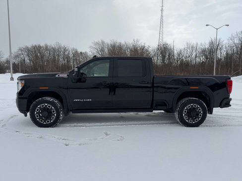 Used 2021 GMC Sierra 3500 AT4 w/ AT4 Premium Plus Package image 4