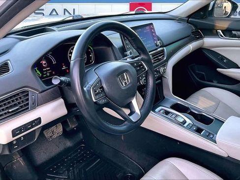 Used 2019 Honda Accord Touring image 14