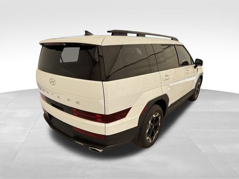 Used 2025 Hyundai Santa Fe SEL FWD image 6