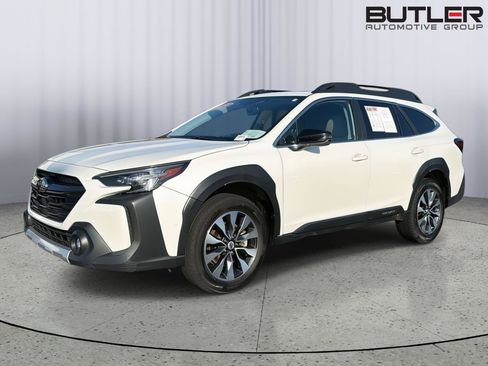 Used 2023 Subaru Outback Limited AWD/4WD image 2
