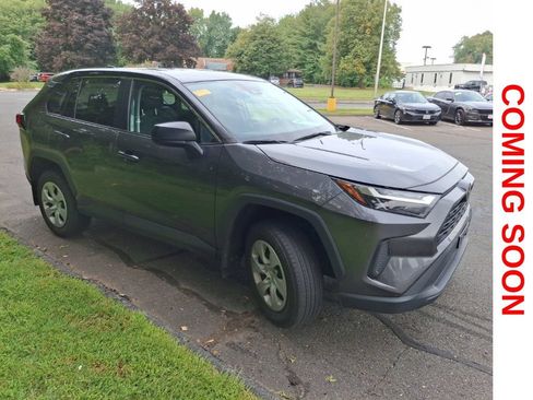 Used 2023 Toyota RAV4 LE AWD/4WD image 4