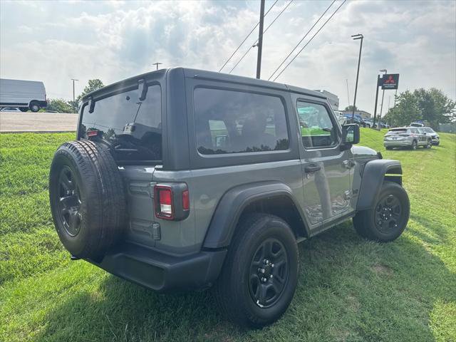 Used 2022 Jeep Wrangler Sport AWD/4WD image 4