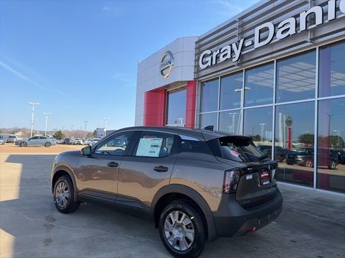 New 2026 Nissan Kicks S image 2