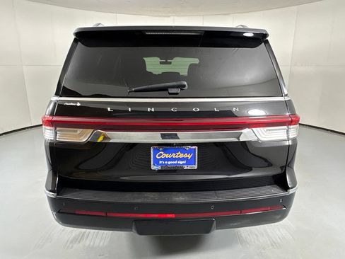 Used 2023 Lincoln Navigator L Reserve AWD/4WD image 7