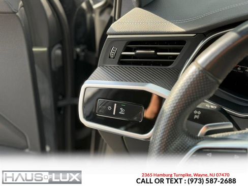 Used 2021 Audi S6 Premium Plus w/ S Sport Package image 32