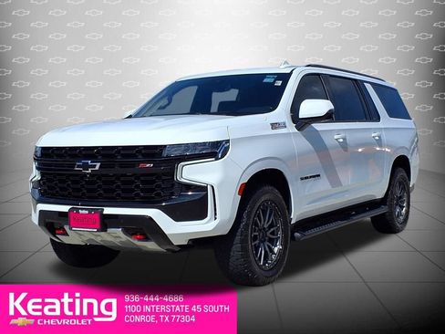 Used 2023 Chevrolet Suburban Z71 w/ Luxury Package AWD/4WD image 4
