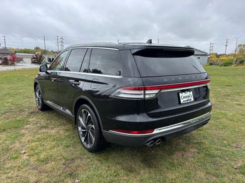 Used 2020 Lincoln Aviator Reserve w/ Equipment Group 202A image 5