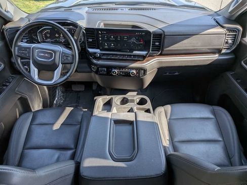Used 2025 GMC Sierra 1500 SLT AWD/4WD image 14