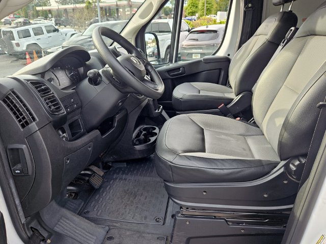 Used 2025 RAM ProMaster 2500 w/ Convenience Group FWD image 14