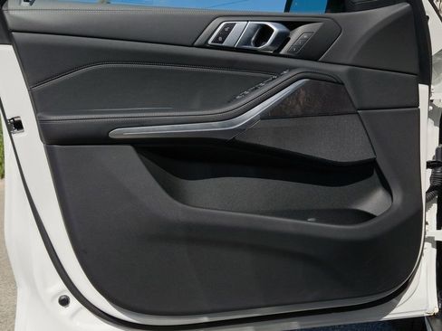 Used 2025 BMW X5 sDrive40i w/ Parking Assistance Package image 10