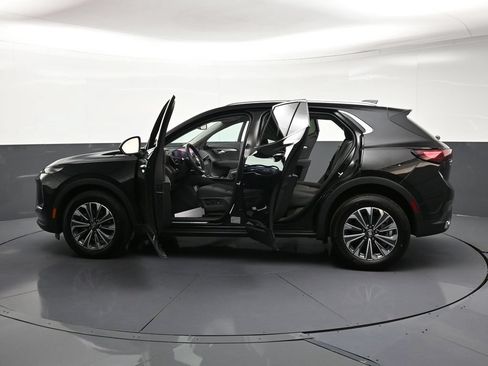 Certified 2026 Buick Envision Preferred AWD/4WD image 34